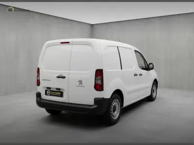 Peugeot PARTNER 1.6 HDI LONGA 2019 - 12500 EUR, 145000 km - AUTO.MOTO.pt - 145000km - foto 6 de 7