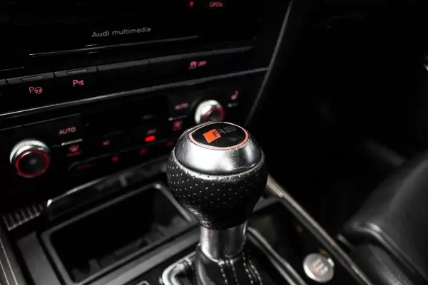 Audi RS6 Avant 2013 - 59900 EUR, 109461 km - AUTO.MOTO.pt - 109461km - foto 23 de 46