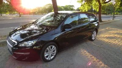 Peugeot 308 SW 2014 - 10800 EUR, 194000 km - 194000km - foto 1 de 15
