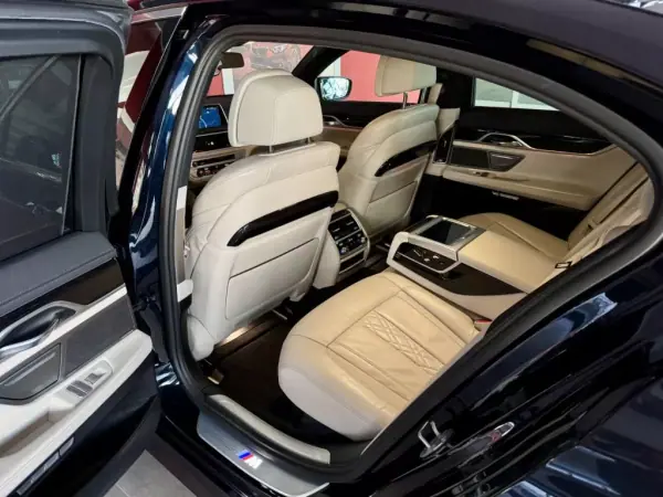BMW 730 2017 - 44990 EUR, 79085 km - AUTO.MOTO.pt - 79085km - foto 24 de 30