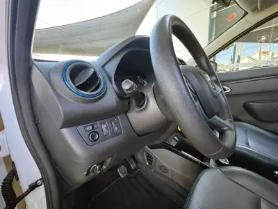 Dacia Spring 2021 - 11400 EUR, 25983 km - AUTO.MOTO.pt - 25983km - foto 15 de 30