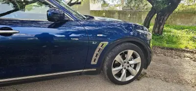 Infiniti QX70 2016 - 26990 EUR, 198900 km - AUTO.MOTO.pt - 198900km - foto 6 de 32