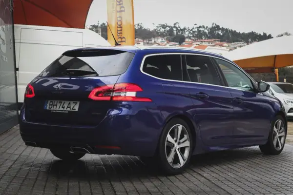 Peugeot 308 SW 2018 - 12350 EUR, 79660 km - AUTO.MOTO.pt - 79660km - foto 27 de 27