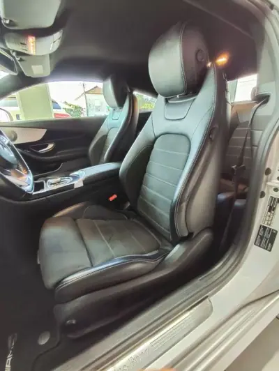 Mercedes-Benz C 250 2016 - 25990 EUR, 219000 km - AUTO.MOTO.pt - 219000km - foto 19 de 38