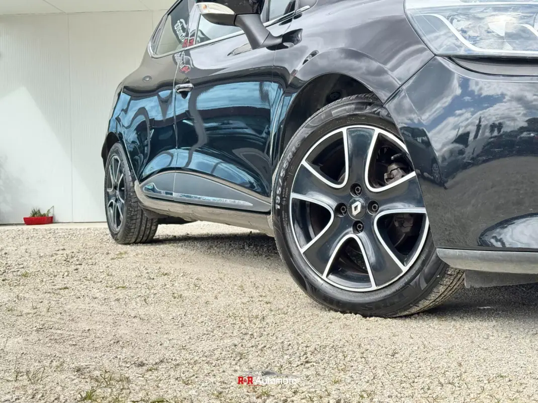 Renault Clio 2015 - 10990 EUR, 140000 km - AUTO.MOTO.pt - 140000km - foto 5 de 12