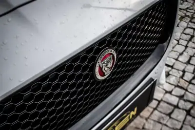 Jaguar XF Sportbrake 2019 - 23990 EUR, 147458 km - AUTO.MOTO.pt - 147458km - foto 9 de 45