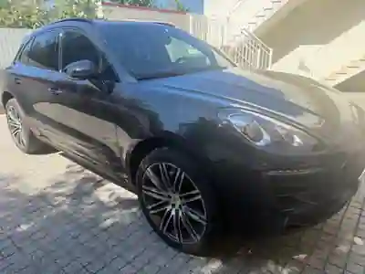 Porsche Macan 2015 - 39500 EUR, 156000 km - 156000km - foto 6 de 7
