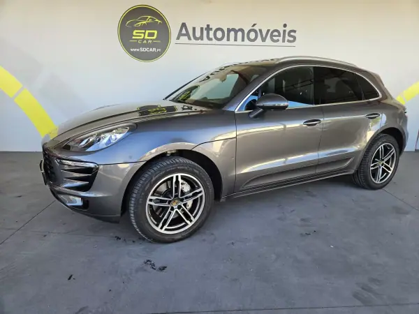 Porsche Macan 2015 - 36950 EUR, 188000 km - AUTO.MOTO.pt - 188000km - foto 2 de 9