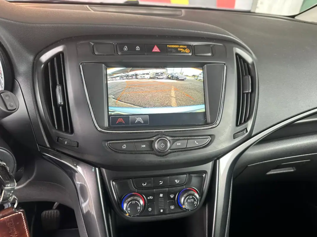 Opel Zafira 2018 - 13900 EUR, 128674 km - AUTO.MOTO.pt - 128674km - foto 26 de 36