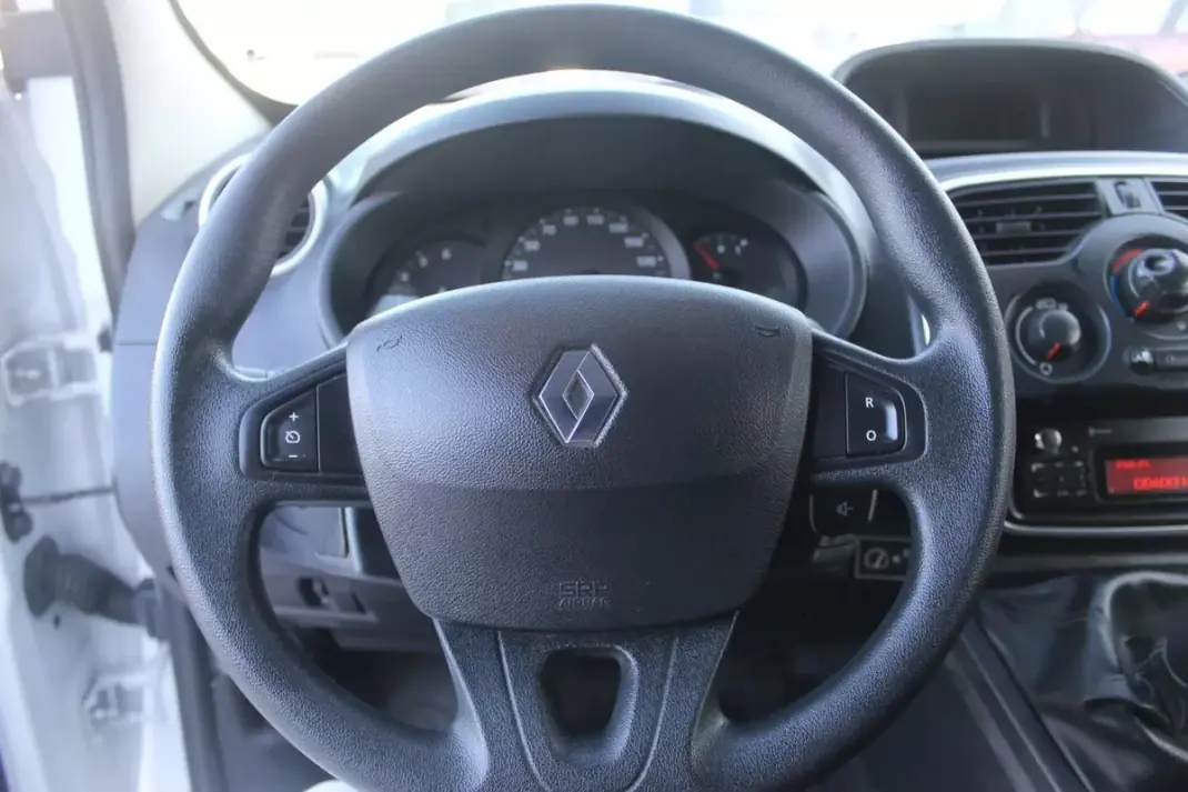 Renault KANGOO 1.5DCI 3L C/IVA 2019 - 8902 EUR, 175000 km - AUTO.MOTO.pt - 175000km - foto 8 de 23