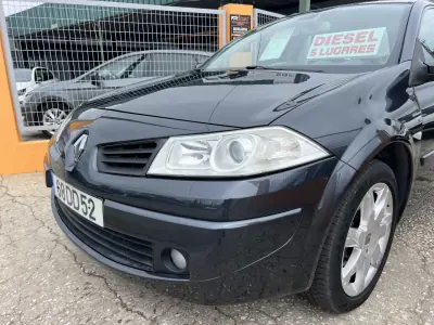 Renault Mégane Break 2007 - 4900 EUR, 141337 km - AUTO.MOTO.pt - 141337km - foto 4 de 19