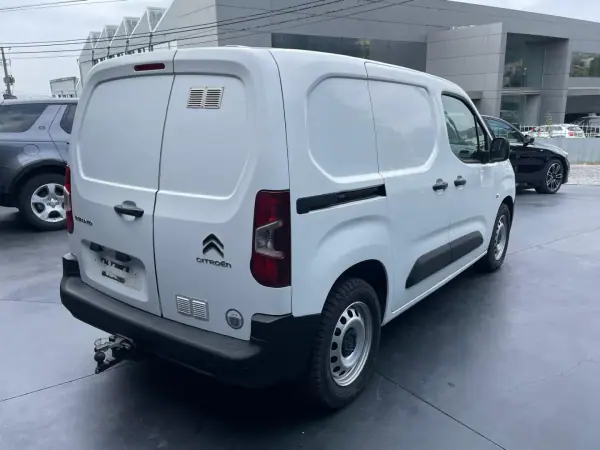 Citroën BERLINGO VAN XL 1.5 BLUE HDI 3 LUGARES 2019 - 12300 EUR, 130000 km - AUTO.MOTO.pt - 130000km - foto 3 de 10