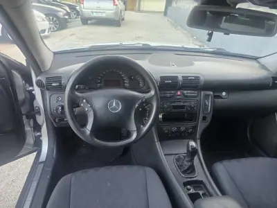 Mercedes-Benz C 220 2001 - 2750 EUR, 350000 km - 350000km - foto 7 de 16