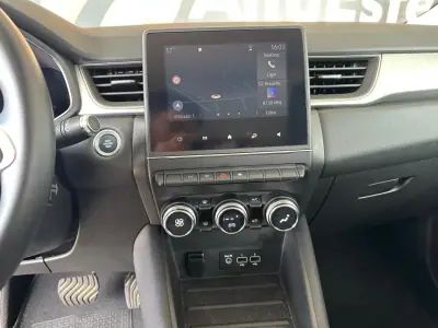 Renault Captur 2021 - 20900 EUR, 89427 km - AUTO.MOTO.pt - 89427km - foto 23 de 32