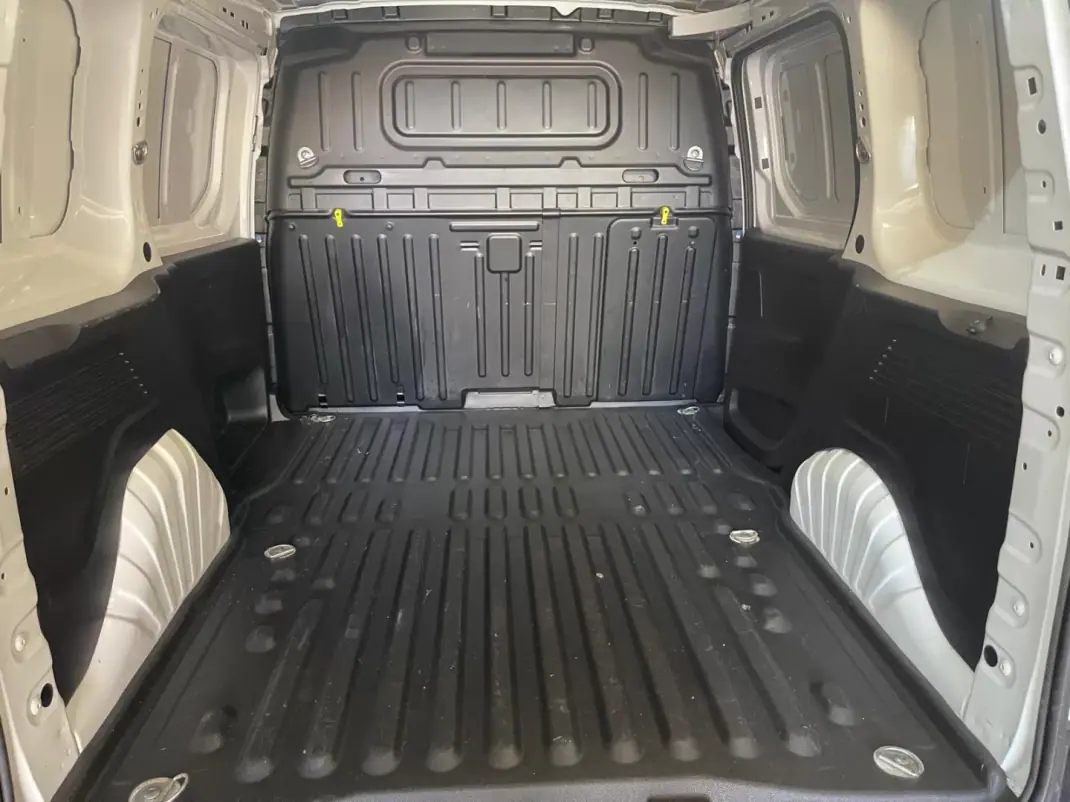 Opel COMBO 2023 - 16899 EUR, 23000 km - 23000km - foto 22 de 38