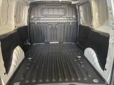 Opel COMBO 2023 - 16899 EUR, 23000 km - 23000km - foto 22 de 38