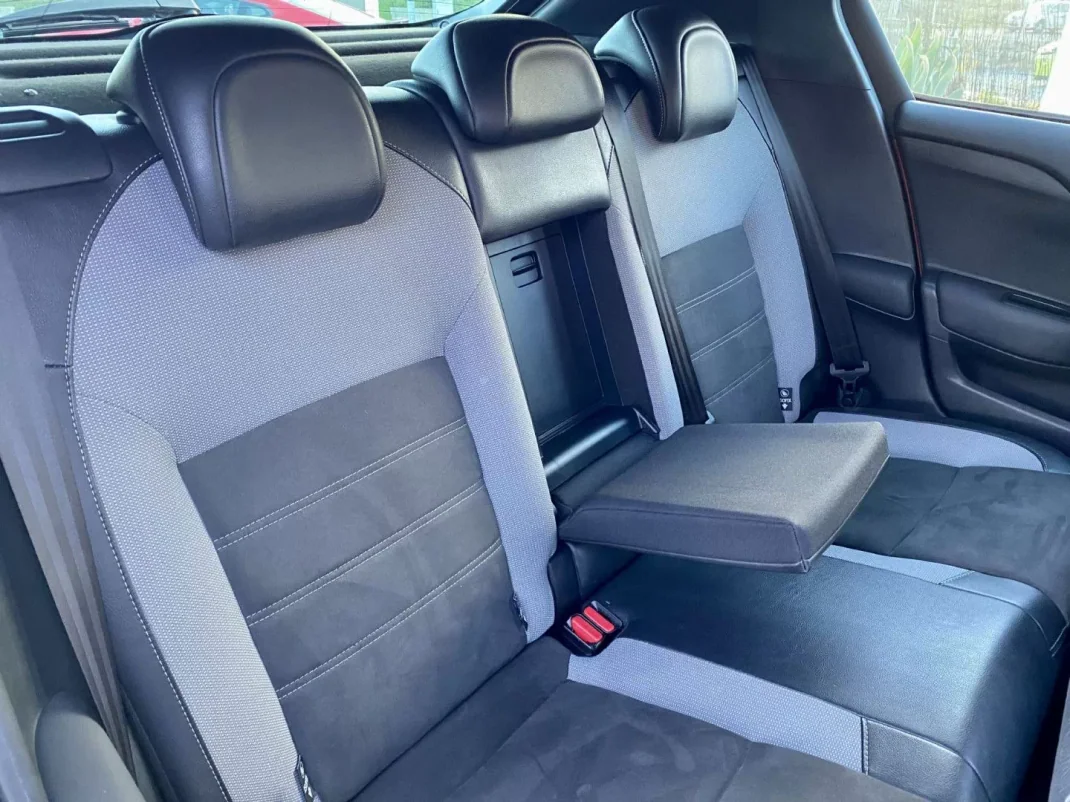 DS DS4 Crossback 2017 - 14990 EUR, 80949 km - AUTO.MOTO.pt - 80949km - foto 15 de 18