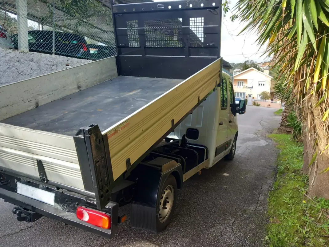 Renault Master 2.3 dCi L2 3.5T RD TP 2016 - 19700 EUR, 126344 km - AUTO.MOTO.pt - 126344km - foto 6 de 15