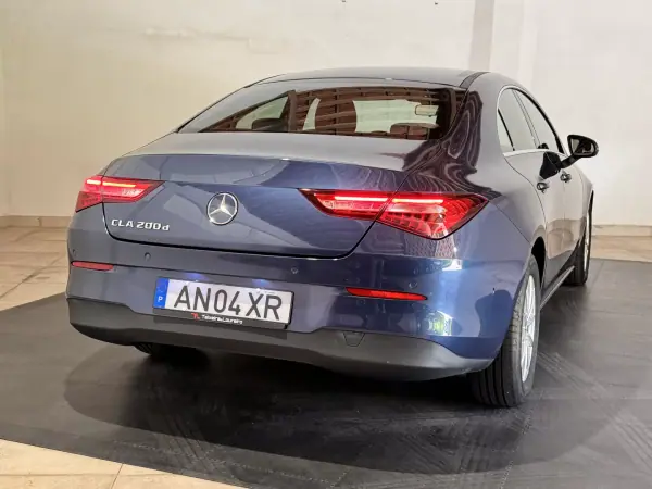 Mercedes-Benz CLA 200 2022 - 27500 EUR, 65247 km - AUTO.MOTO.pt - 65247km - foto 5 de 24