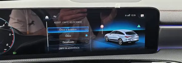 Mercedes-Benz CLA 180 2021 - 31500 EUR, 75000 km - AUTO.MOTO.pt - 75000km - foto 15 de 28