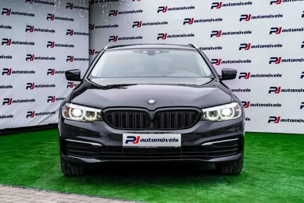 BMW 520 2018 - 26990 EUR, 118962 km - AUTO.MOTO.pt - 118962km - foto 3 de 18