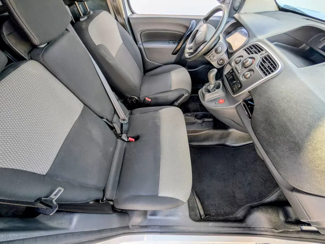 Renault Kangoo 2019 - 8900 EUR, 177086 km - 177086km - foto 13 de 18