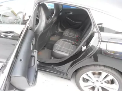 Mercedes-Benz CLA 200 2016 - 21500 EUR, 214696 km - AUTO.MOTO.pt - 214696km - foto 7 de 11