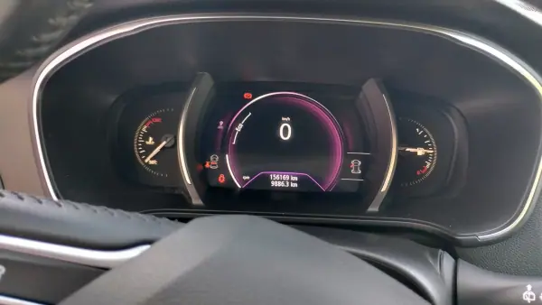 Renault Mégane Sport Tourer 2020 - 13950 EUR, 156000 km - 156000km - foto 33 de 41