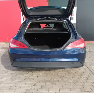 Mercedes-Benz CLA 180 2017 - 18500 EUR, 182678 km - AUTO.MOTO.pt - 182678km - foto 10 de 23