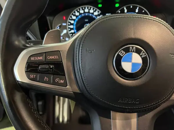 BMW 318 2020 - 26850 EUR, 184000 km - AUTO.MOTO.pt - 184000km - foto 19 de 40