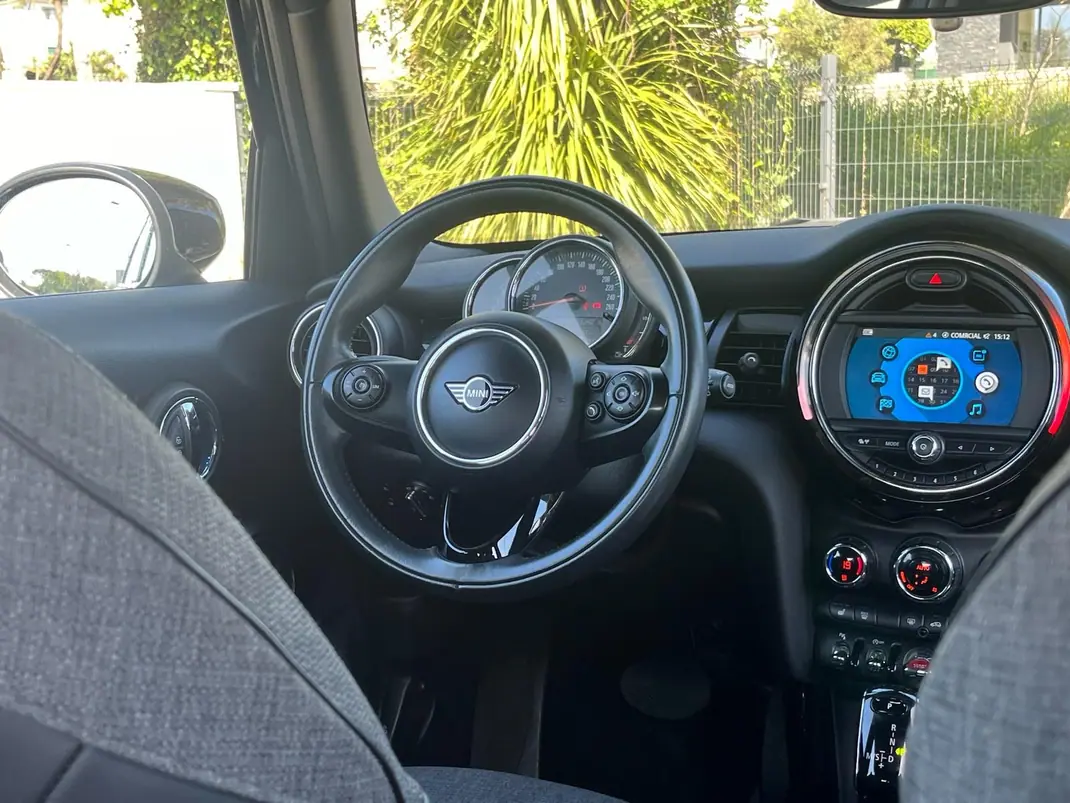 MINI 5 Portas 2020 - 18750 EUR, 80000 km - 80000km - foto 4 de 15