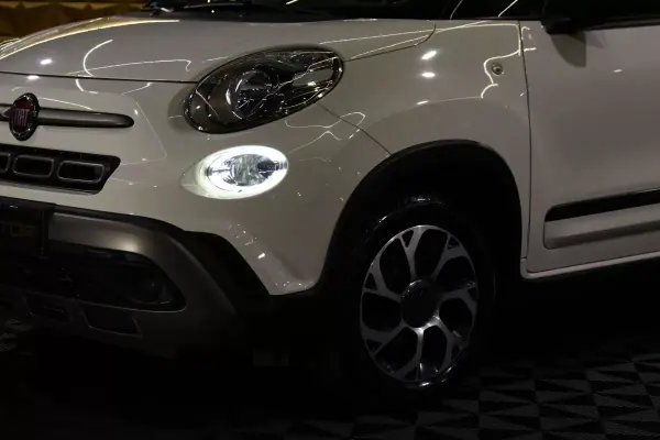 Fiat 500L 2019 - 10890 EUR, 120000 km - AUTO.MOTO.pt - 120000km - foto 2 de 25