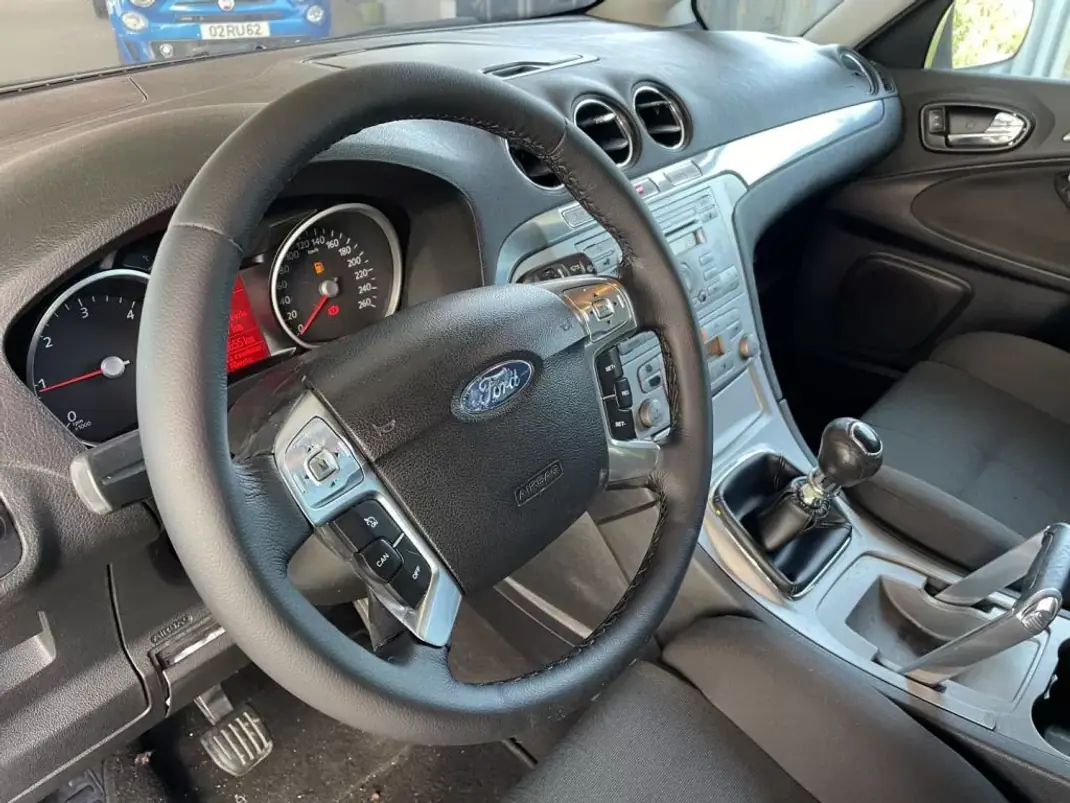 Ford S-Max 2007 - 6990 EUR, 269850 km - AUTO.MOTO.pt - 269850km - foto 10 de 18