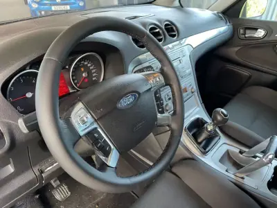 Ford S-Max 2007 - 6990 EUR, 269850 km - AUTO.MOTO.pt - 269850km - foto 10 de 18