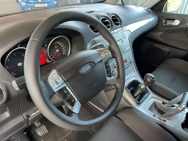 Ford S-Max 2007 - 6990 EUR, 269850 km - AUTO.MOTO.pt - 269850km - foto 10 de 18