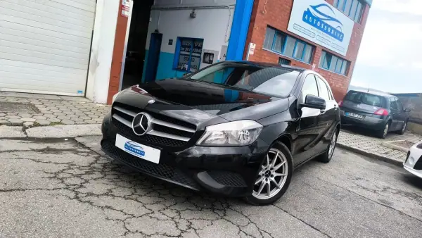 Mercedes-Benz A 180 2013 - 11900 EUR, 187000 km - AUTO.MOTO.pt - 187000km - foto 8 de 26