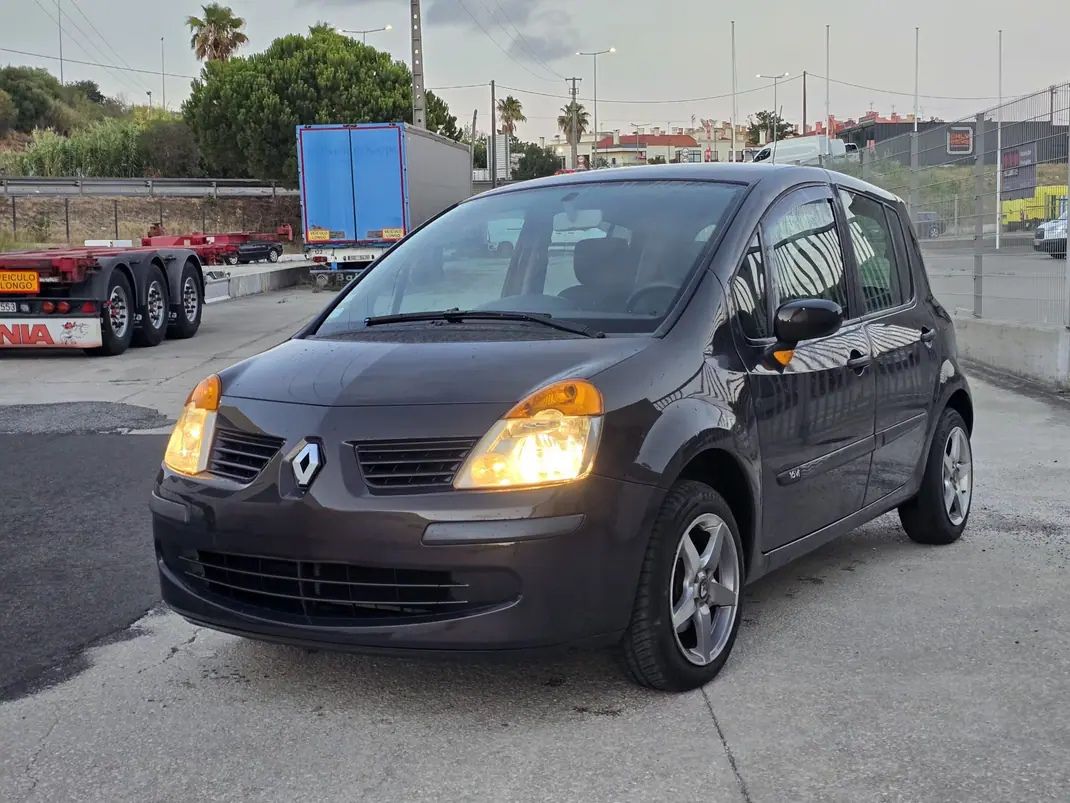 Renault Grand Modus 2005 - 2599 EUR, 123000 km - 123000km - foto 2 de 11