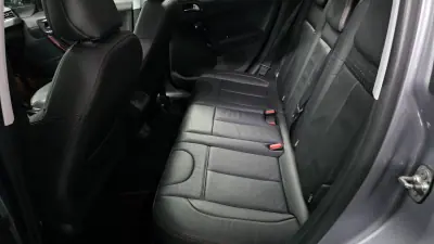 Peugeot 2008 2018 - 12990 EUR, 144000 km - AUTO.MOTO.pt - 144000km - foto 23 de 35