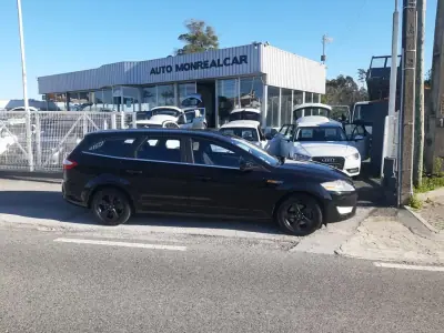 Ford Mondeo SW 2010 - 7900 EUR, 218900 km - AUTO.MOTO.pt - 218900km - foto 2 de 36
