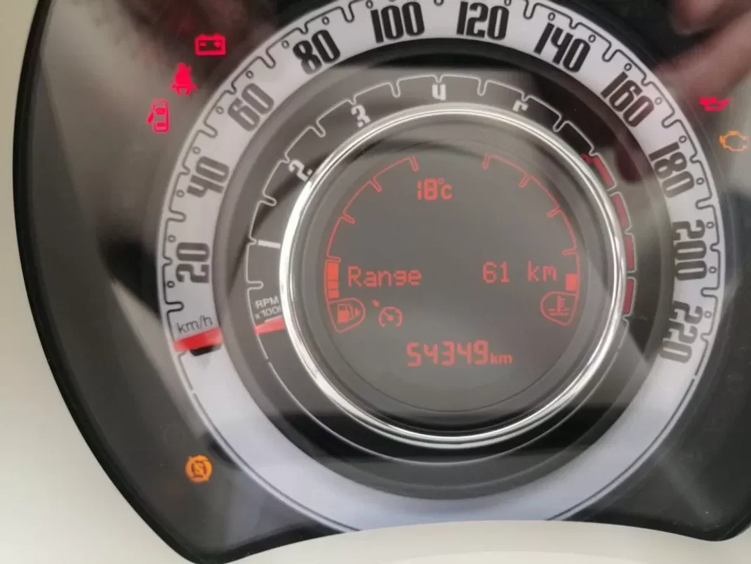 Fiat 500 2018 - 13450 EUR, 54349 km - 54349km - foto 6 de 11