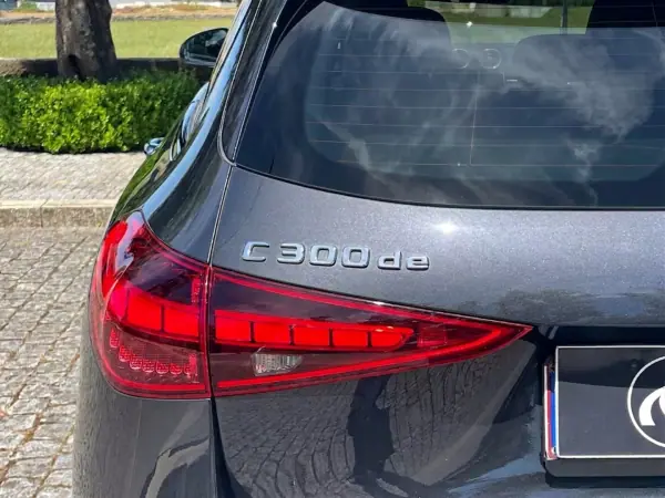 Mercedes-Benz C 300 2024 - 47850 EUR, 49000 km - AUTO.MOTO.pt - 49000km - foto 17 de 37