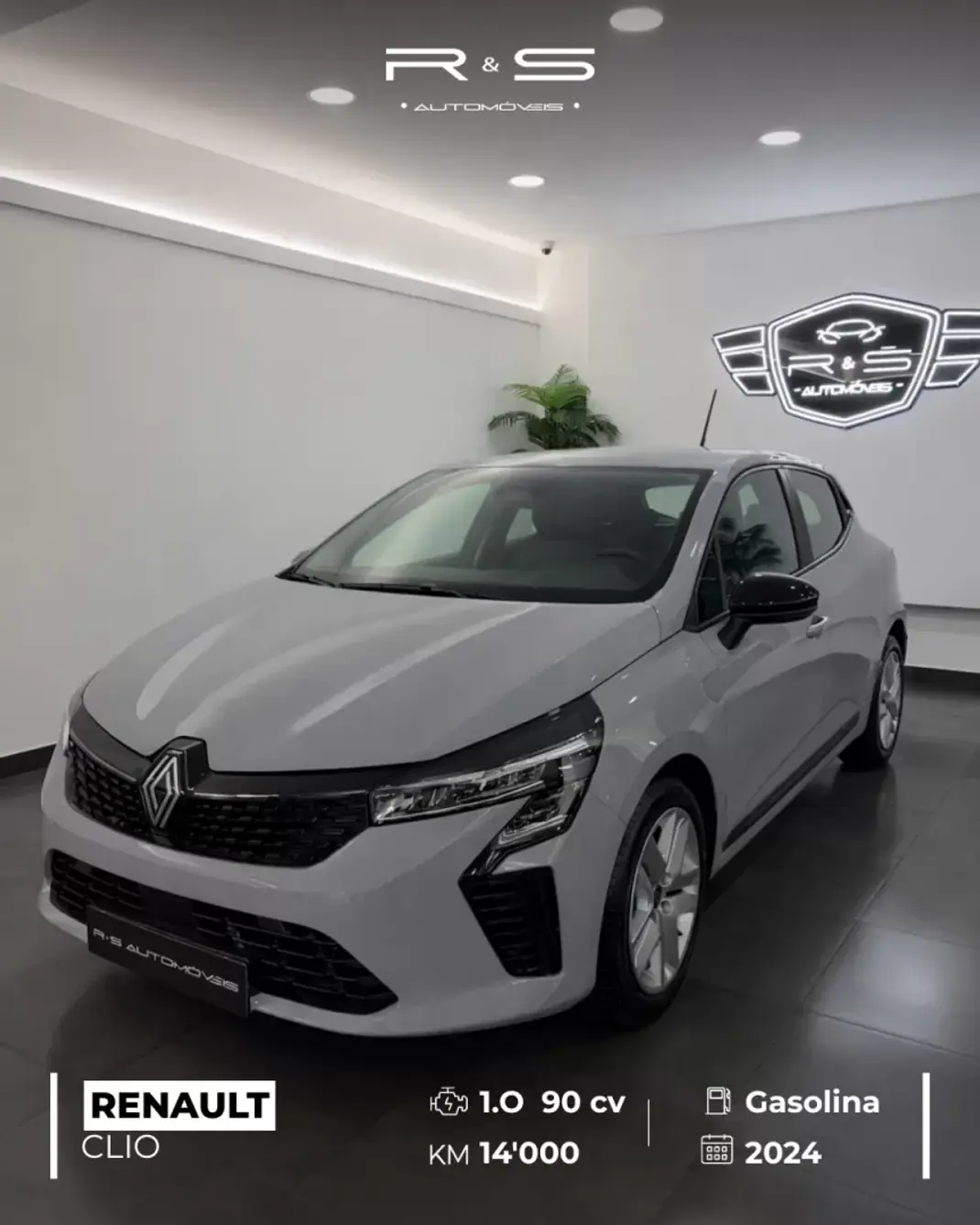 Renault Clio 2024 - 19500 EUR, 14000 km - AUTO.MOTO.pt - 14000km - foto 1 de 18