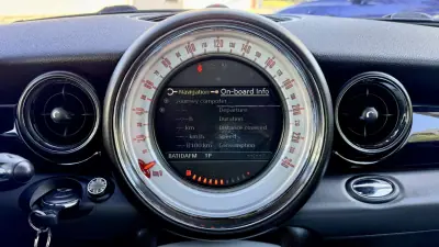 MINI Clubman 2008 - 8990 EUR, 134957 km - 134957km - foto 24 de 34
