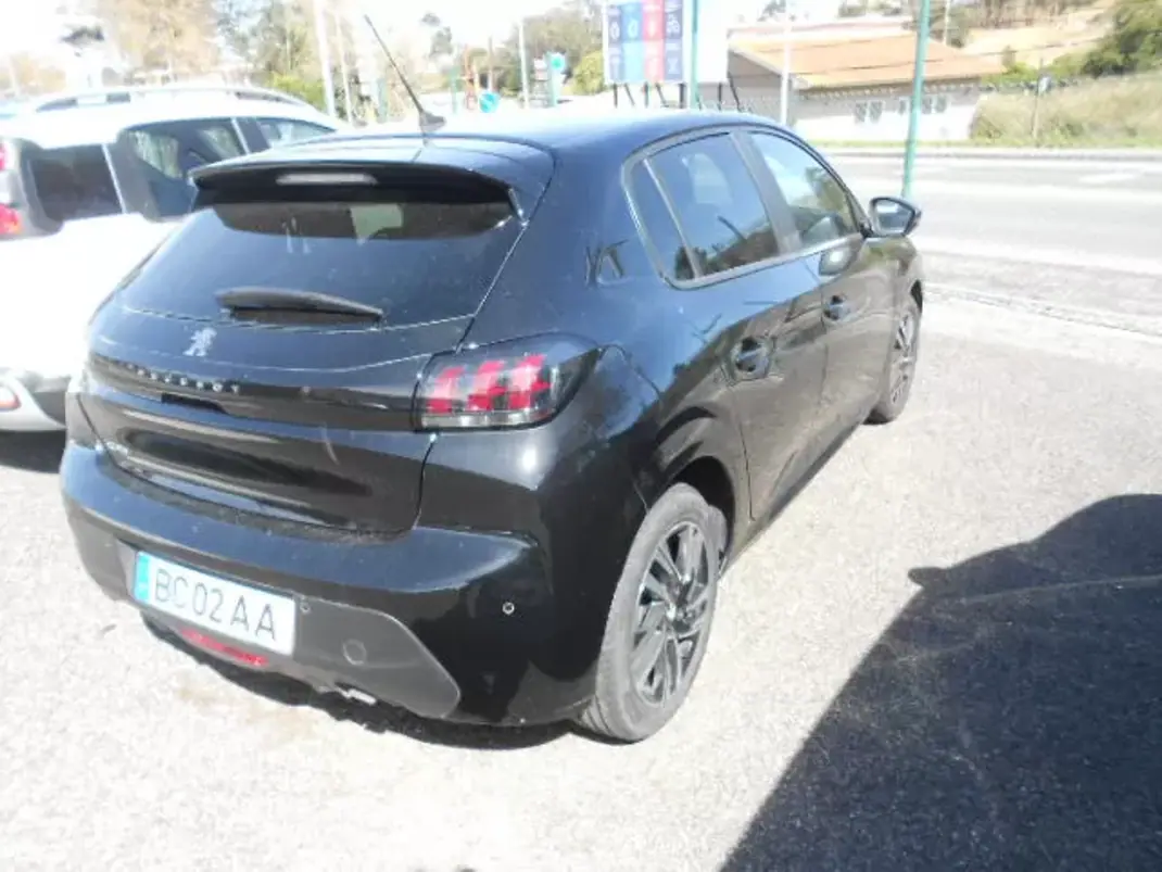 Peugeot 208 2023 - 15500 EUR, 56044 km - AUTO.MOTO.pt - 56044km - foto 4 de 11