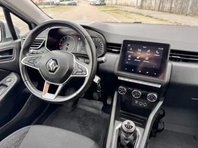 Renault Clio 2019 - 13500 EUR, 80000 km - AUTO.MOTO.pt - 80000km - foto 16 de 22
