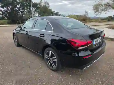 Mercedes-Benz A 250 Limousine 2021 - 21000 EUR, 202000 km - AUTO.MOTO.pt - 202000km - foto 12 de 12
