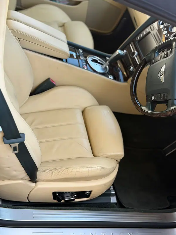 Bentley Continental GTC 2007 Petrol
