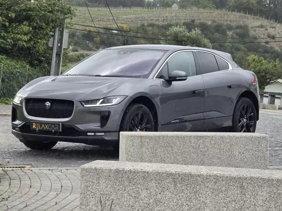 Jaguar I-Pace 2020 - 25999 EUR, 93000 km - AUTO.MOTO.pt - 93000km - foto 27 de 28