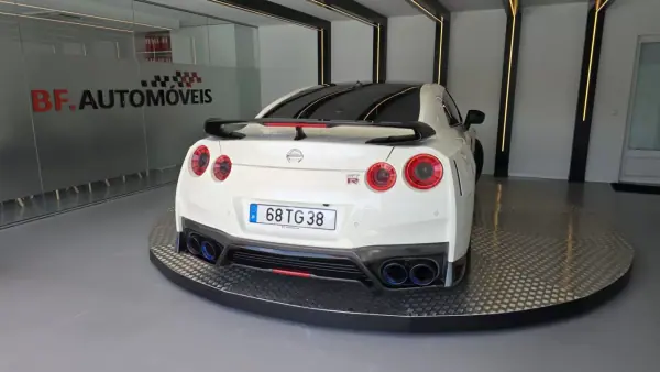 Nissan GT-R 2017 - 149950 EUR, 50238 km - AUTO.MOTO.pt - 50238km - foto 16 de 57
