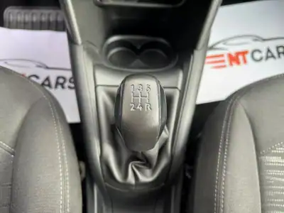 Peugeot 208 VAN 1.6 HDi Premium 2017 - 11750 EUR, 95494 km - AUTO.MOTO.pt - 95494km - foto 8 de 15